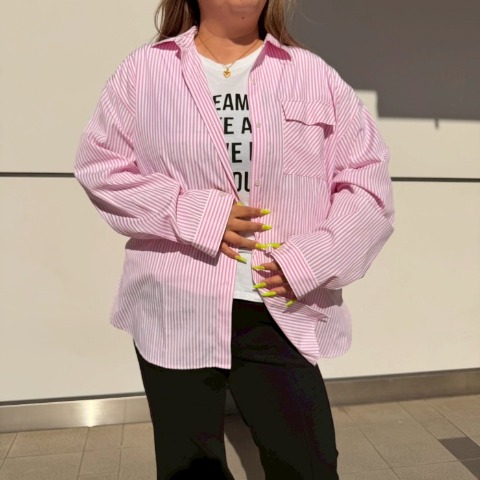 レディース　ストライプビッグシャツ（ちゃんゆり）