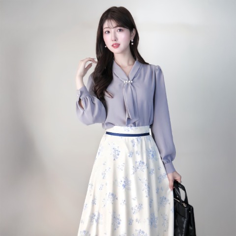 レディース　ボウタイブラウス（門脇伶奈）