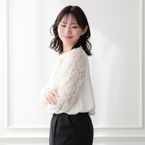 レディース　ブラウス（ななえ）