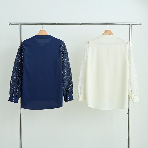 レディース　ブラウス（ななえ）