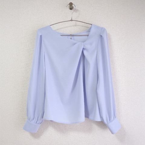 レディース　アシメツイストブラウス（Yuiko）