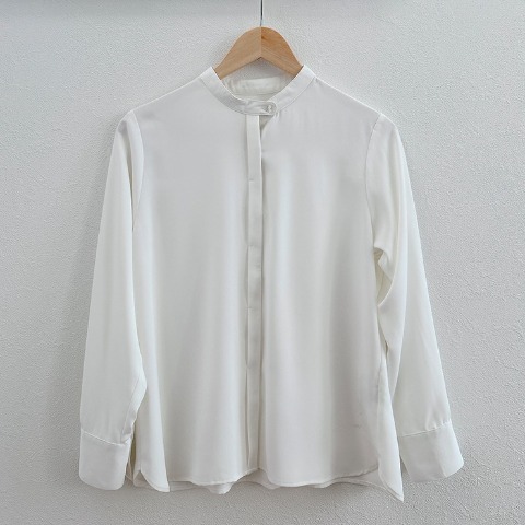 レディース　ブラウス（ririka）