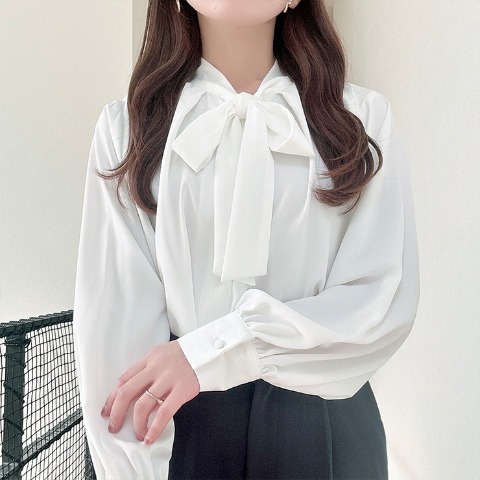 レディース　ボウタイブラウス（ririka）