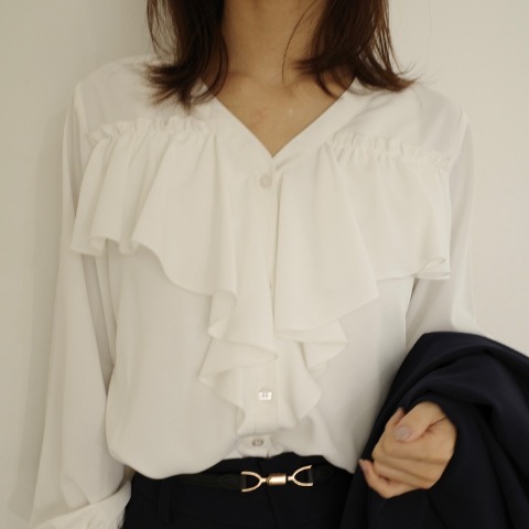 レディース　ラッフルブラウス(chihiro)