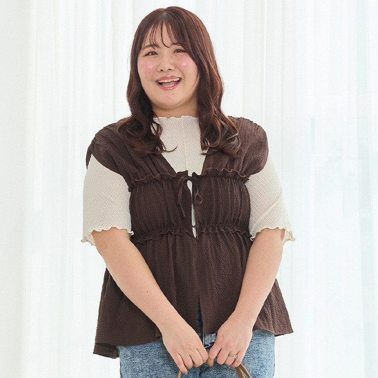 ともとも　しまむら　lutique シアーミニタリーベスト しまむら Lutique シアー ミリタリー ベスト ジレ グレージュ 美品