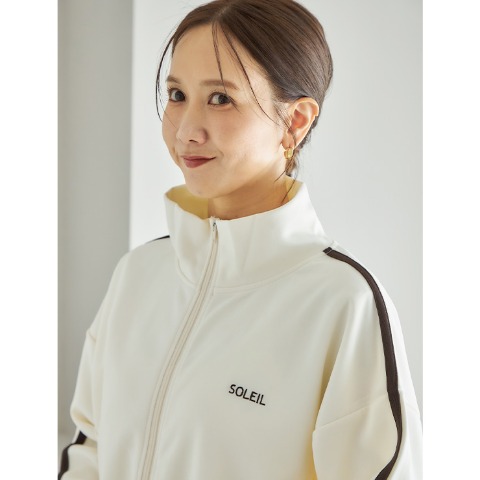 レディース　ジャケット（田中里奈）