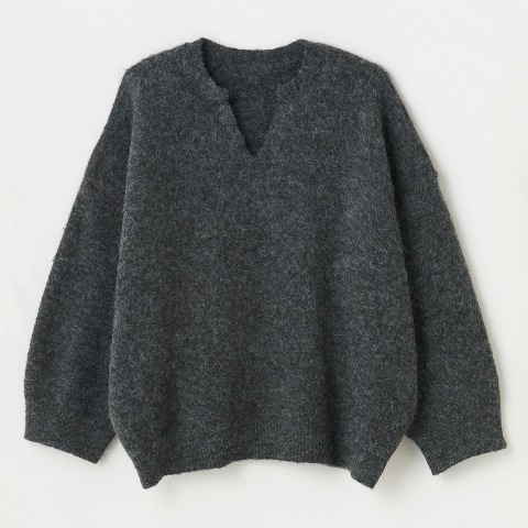 レディース　キーネックニットプルオーバー　（おかだゆり）