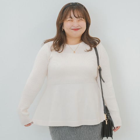 レディース　ペプラムニットプルオーバー（YUKI）