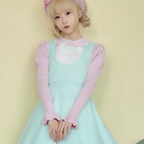 レディース　パフ袖丸襟ニットプルオーバー（星名桜子）
