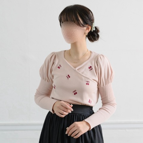 レディース　サクランボ刺繍ニットプルオーバー(maki)
