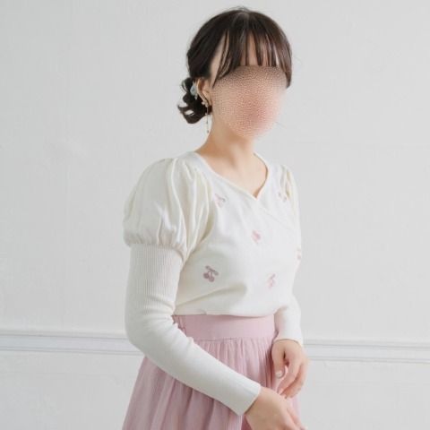 レディース　サクランボ刺繍ニットプルオーバー(maki)