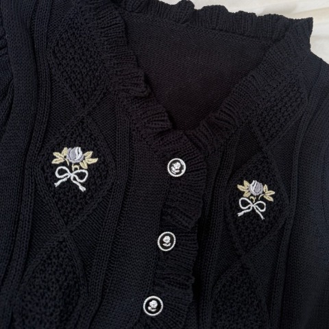 レディース　バラ刺繍ニットカーディガン(愛野えり)