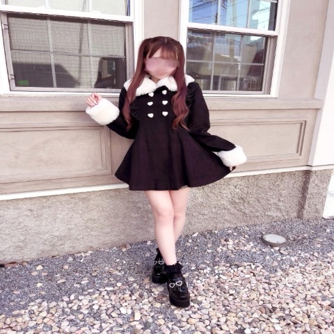レディース　ハートボタンフリルコート(もえにゃ）
