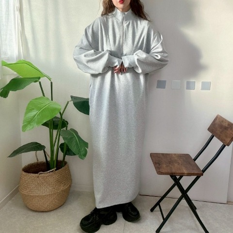 レディース　ハーフジップワンピース（NON）