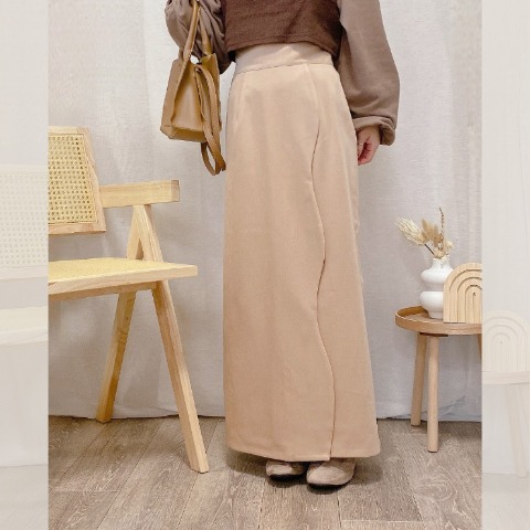 レディース　ウェーブデザインスカート（akane）