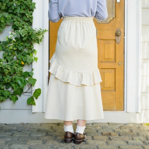 レディース　ラッフルデザインスカート（maki）