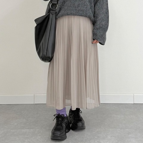 レディース　プリーツスカート（おかだゆり）
