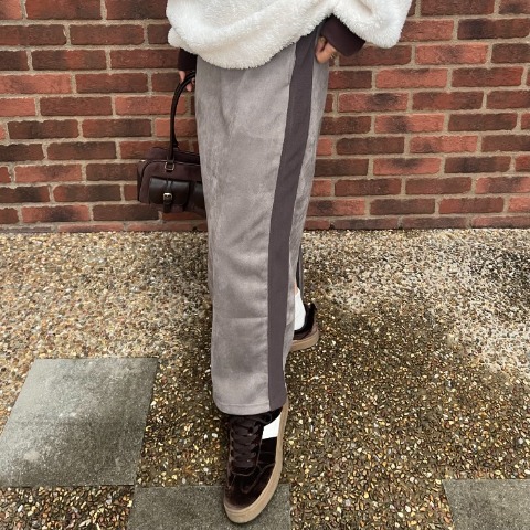 レディース　サイドラインナロースカート（YUI）