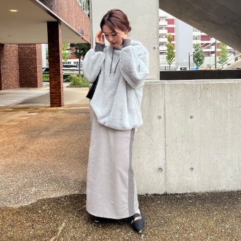 レディース　サイドラインナロースカート（YUI）