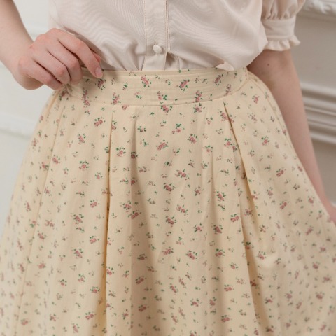 レディース　小花柄ボリュームフリルスカート（えりか）