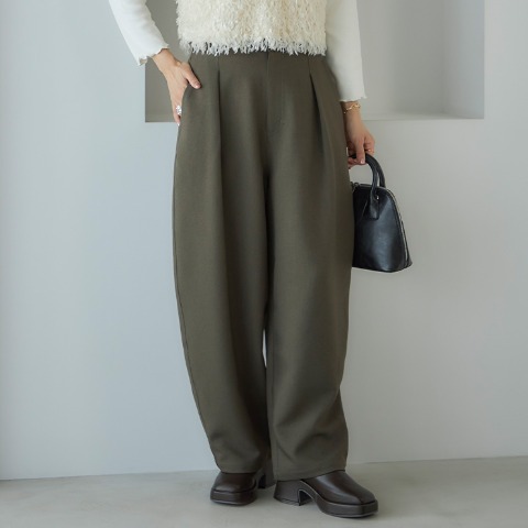 レディース　パンツ(田中里奈)