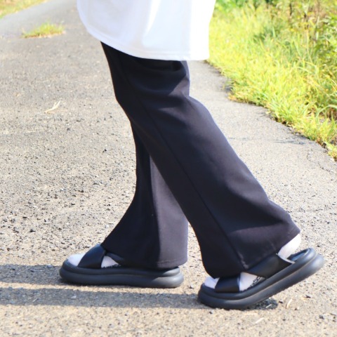 レディース　裾スリットパンツ（Nozomi)