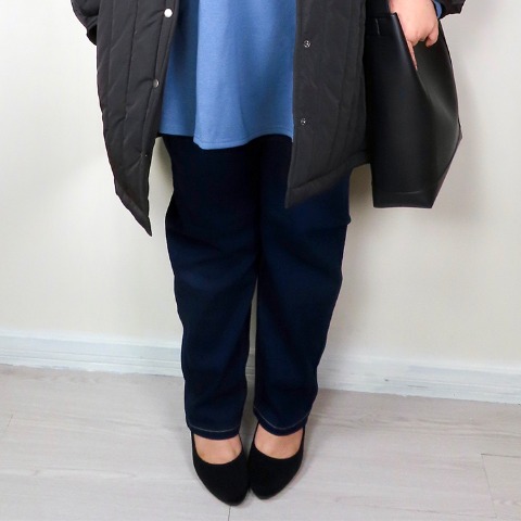 レディース　裏起毛テーパードデニムパンツ（すもも）
