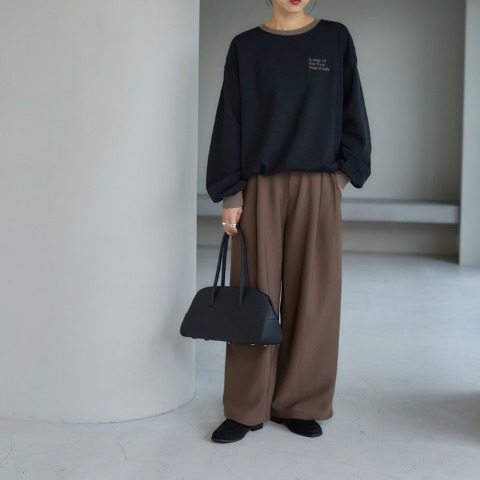 レディース　ワイドパンツ（田中里奈）