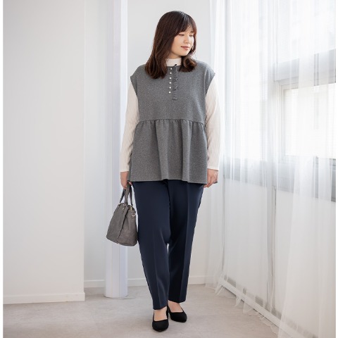 レディース　テーパードパンツ（Vanilla studio）