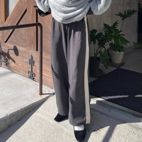 レディース　サイドラインパンツ（YUI）