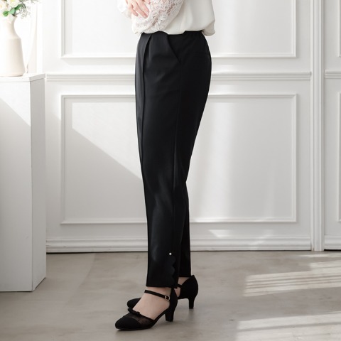 レディース　パンツ（ななえ）