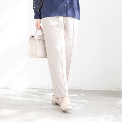 レディース　パンツ（ななえ）