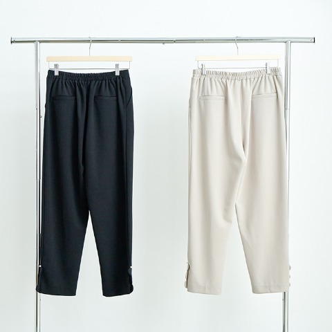 レディース　パンツ（ななえ）