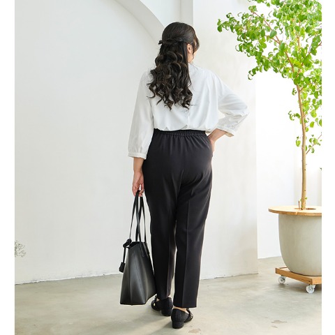 レディース　テーパードパンツ（Runa）