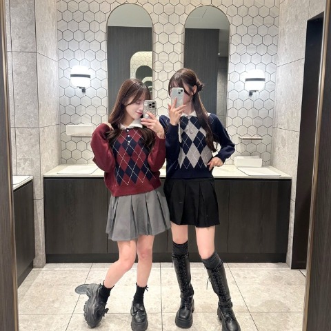 レディース　ダブルベルトデザインプリーツミニスカート（さやぽん）