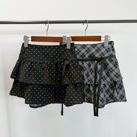 レディース　ドット柄ティアードミニスカート（さやぽん）