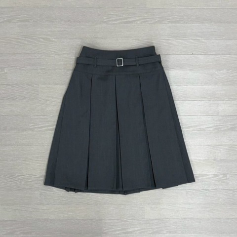 レディース　ベルト付きプリーツスカート（桃華姉妹）