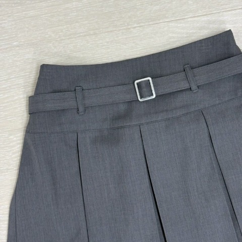 レディース　ベルト付きプリーツスカート（桃華姉妹）