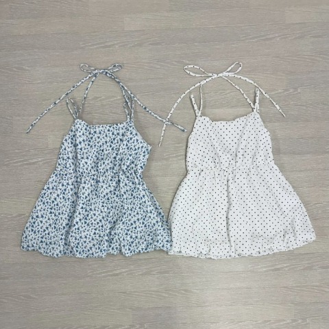 レディース　小花柄バルーンチュニック（桃華姉妹）