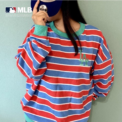 レディース　トレーナー（MLB/チマジロ）
