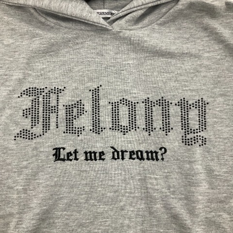 レディース　ラインストーンロゴチュニックプルオーバー（きゅるりんってしてみて）