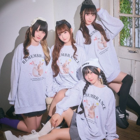 レディース　うさぎリボンプルオーバー（きゅるりんってしてみて）