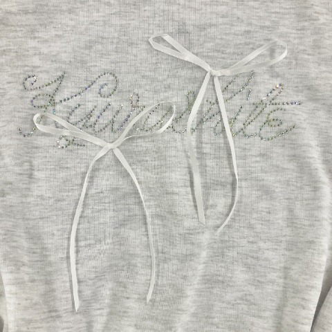 レディース　ラインストーンロゴリボンプルオーバー（きゅるりんってしてみて）