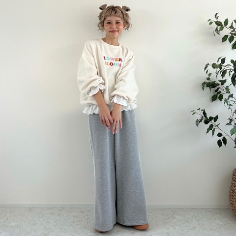 レディース　カラフルロゴ刺繍レース使いプルオーバー（ayano）