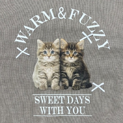 レディース　ネコプリントリボン刺繍プルオーバー（ERIKA）