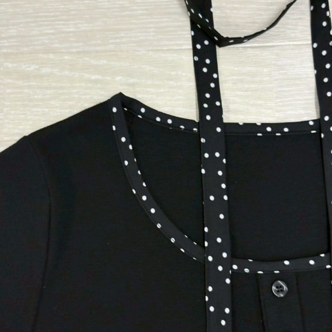 レディース　ドット柄タイ付きプルオーバー（桃華姉妹）