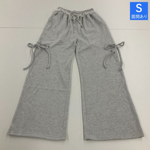 レディース　サイドカットラメスウェットパンツ（きゅるりんってしてみて）