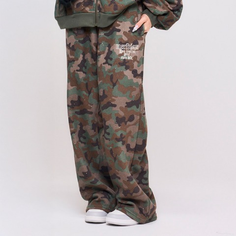 レディース　迷彩柄スウェットパンツ（VEHEMENT..）
