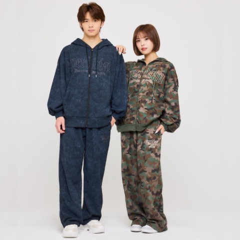 レディース　迷彩柄スウェットパンツ（VEHEMENT..）