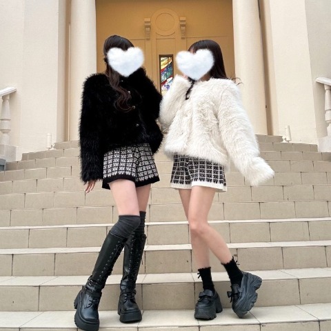 レディース　ツイード柄ラメニットショートパンツ（さやぽん）